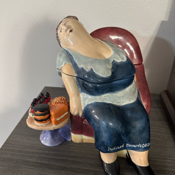 VINTAGE RARE Lady Inclined Towards Desserts 2002 House of Prill Ericka Olle - Picture 1 of 3